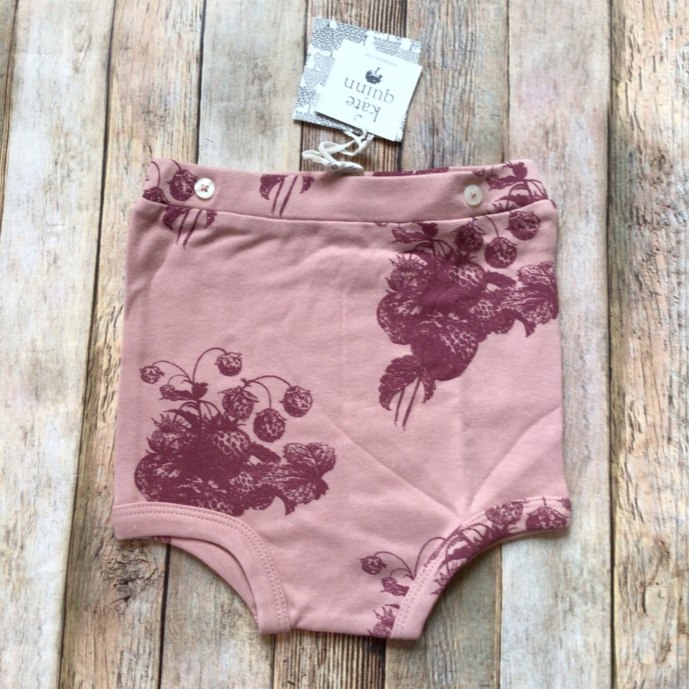 NWT Kate Quinn Rose Strawberry Button Bloomer